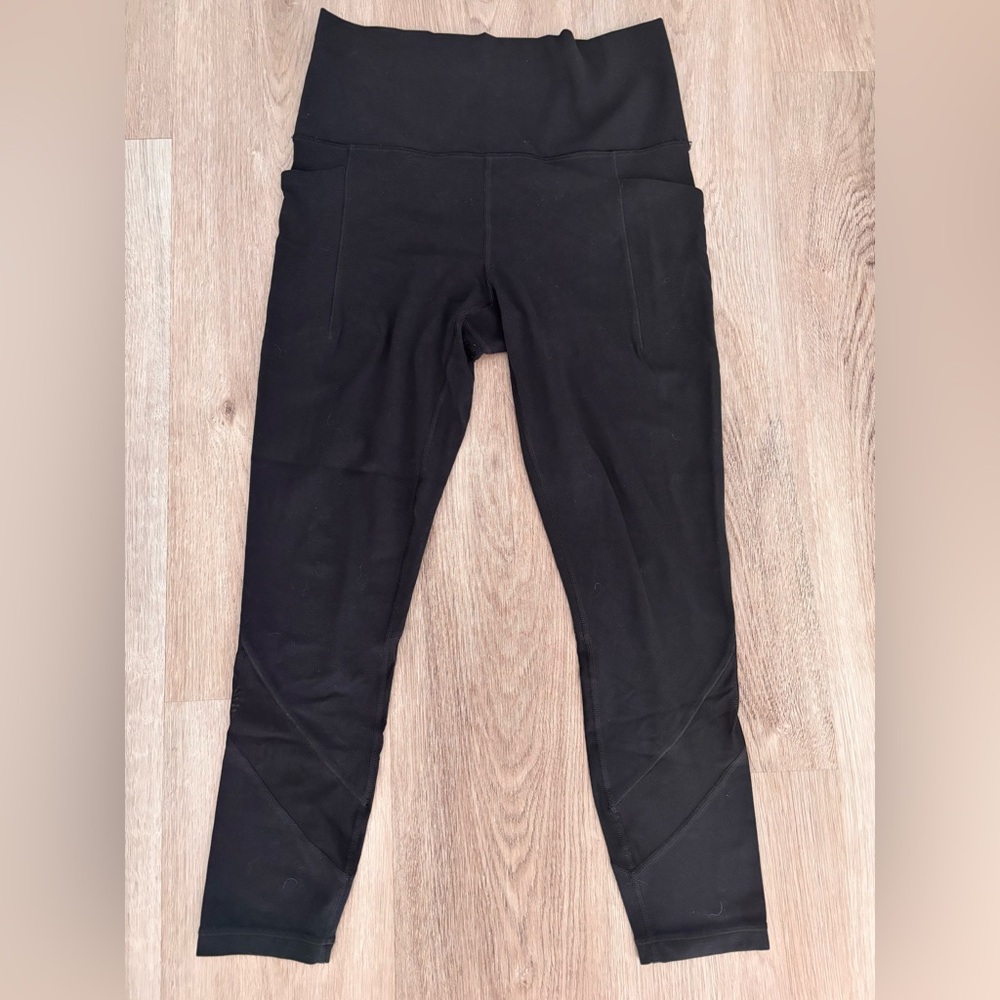 Athleta Salutation Stash Mesh Leggings size small